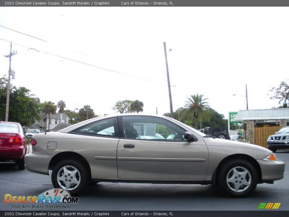 2001 Chevrolet Cavalier Coupe Sandrift Metallic / Graphite Photo #4
