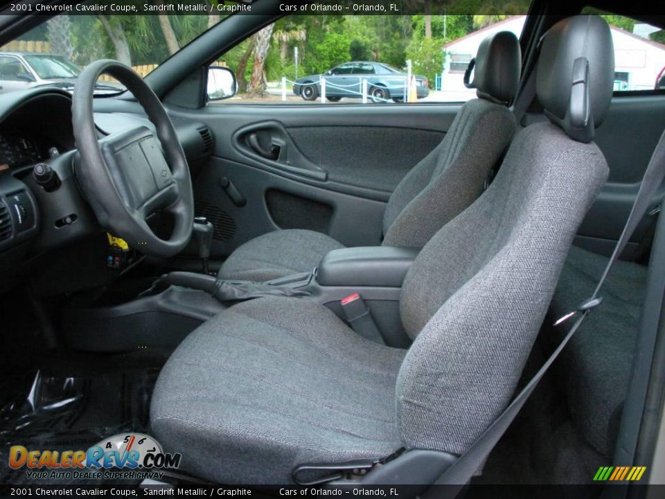 2001 Chevrolet Cavalier Coupe Sandrift Metallic / Graphite Photo #13