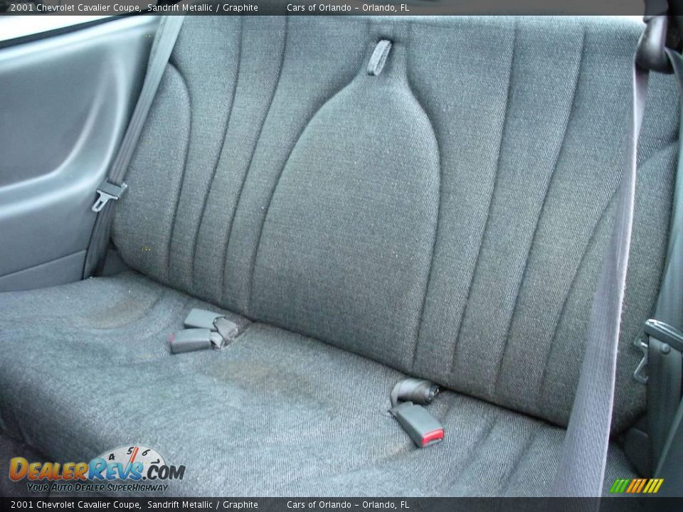 2001 Chevrolet Cavalier Coupe Sandrift Metallic / Graphite Photo #15