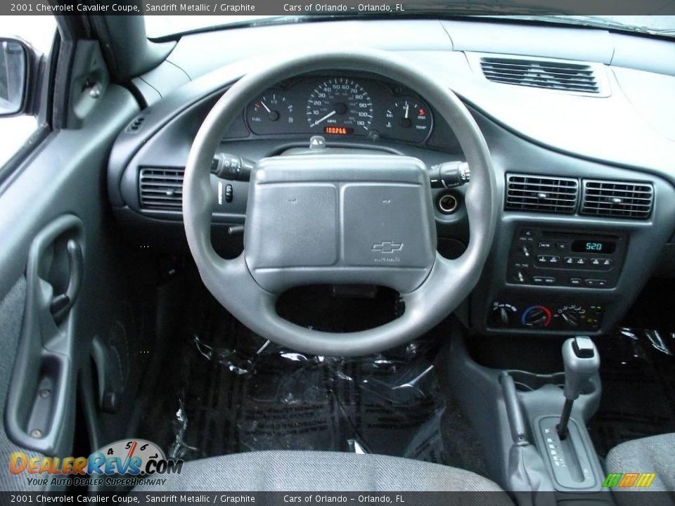 2001 Chevrolet Cavalier Coupe Sandrift Metallic / Graphite Photo #20
