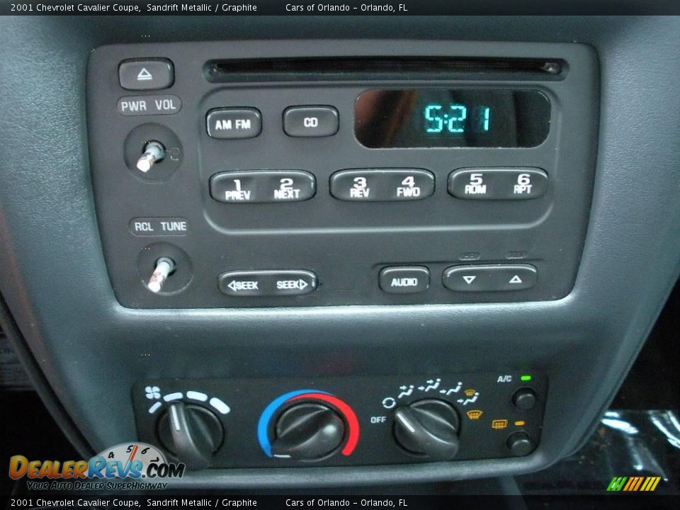 2001 Chevrolet Cavalier Coupe Sandrift Metallic / Graphite Photo #23