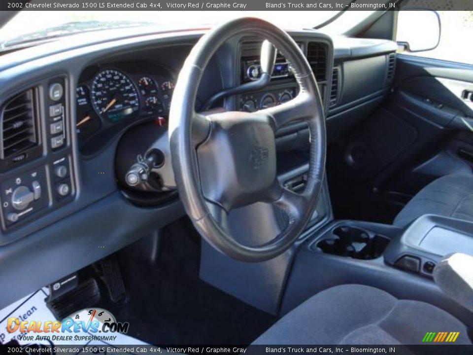 2002 Chevrolet Silverado 1500 LS Extended Cab 4x4 Victory Red / Graphite Gray Photo #5