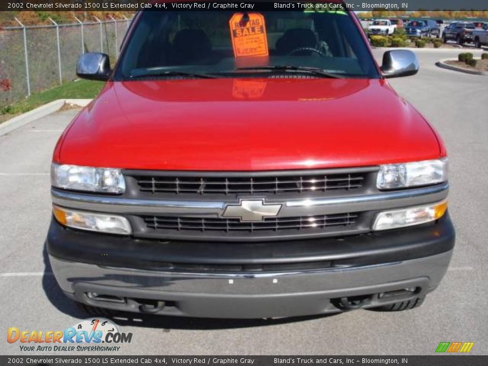2002 Chevrolet Silverado 1500 LS Extended Cab 4x4 Victory Red / Graphite Gray Photo #6