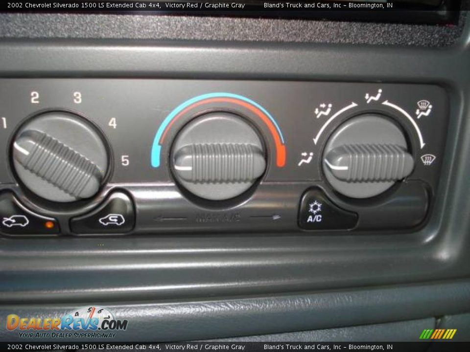 2002 Chevrolet Silverado 1500 LS Extended Cab 4x4 Victory Red / Graphite Gray Photo #20