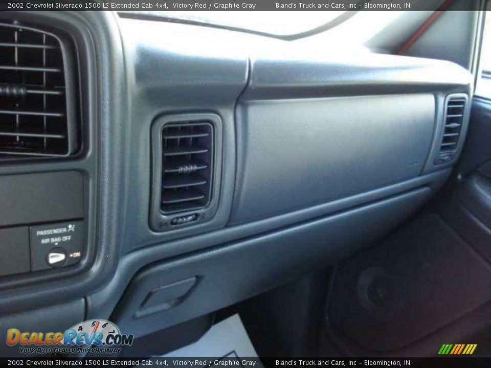 2002 Chevrolet Silverado 1500 LS Extended Cab 4x4 Victory Red / Graphite Gray Photo #22