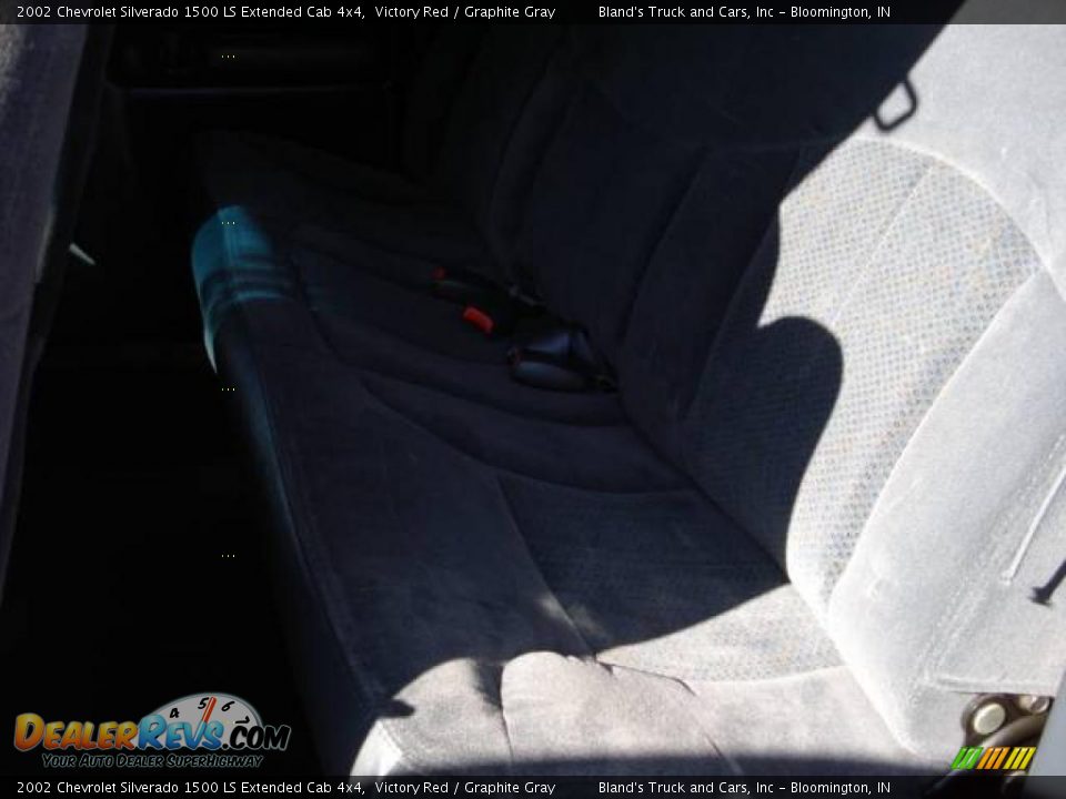 2002 Chevrolet Silverado 1500 LS Extended Cab 4x4 Victory Red / Graphite Gray Photo #24