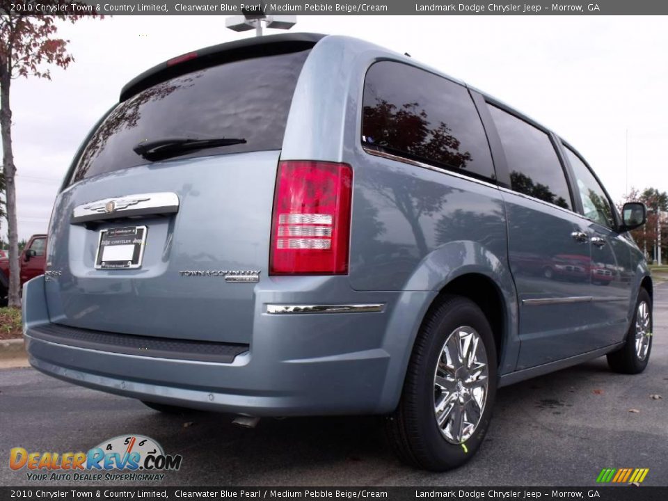 2010 Chrysler Town & Country Limited Clearwater Blue Pearl / Medium Pebble Beige/Cream Photo #3