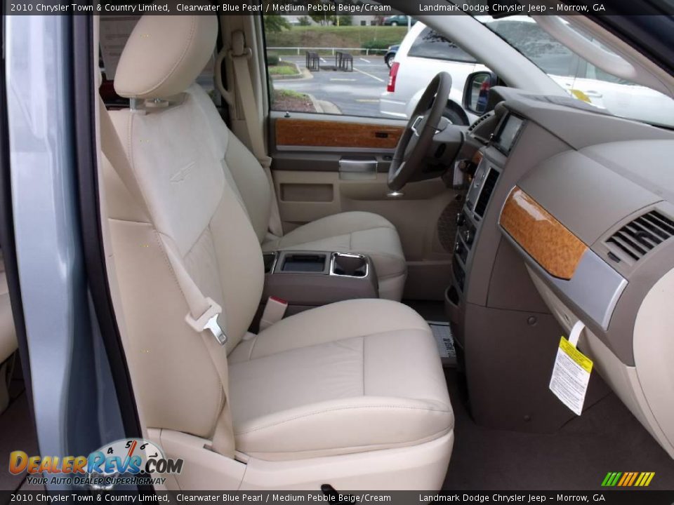2010 Chrysler Town & Country Limited Clearwater Blue Pearl / Medium Pebble Beige/Cream Photo #10