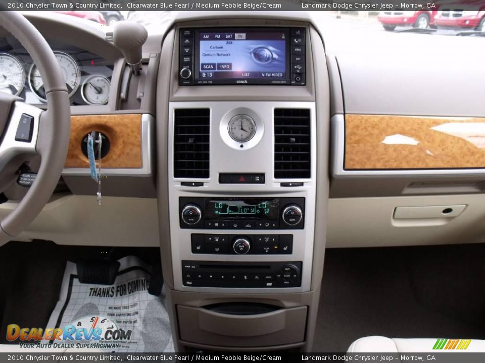 2010 Chrysler Town & Country Limited Clearwater Blue Pearl / Medium Pebble Beige/Cream Photo #11