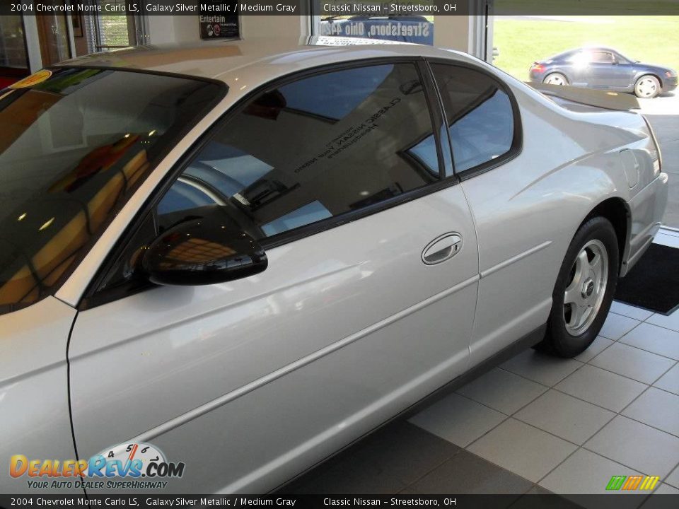 2004 Chevrolet Monte Carlo LS Galaxy Silver Metallic / Medium Gray Photo #8
