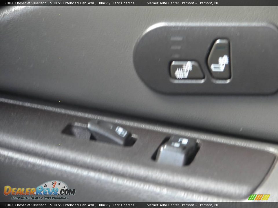 2004 Chevrolet Silverado 1500 SS Extended Cab AWD Black / Dark Charcoal Photo #7