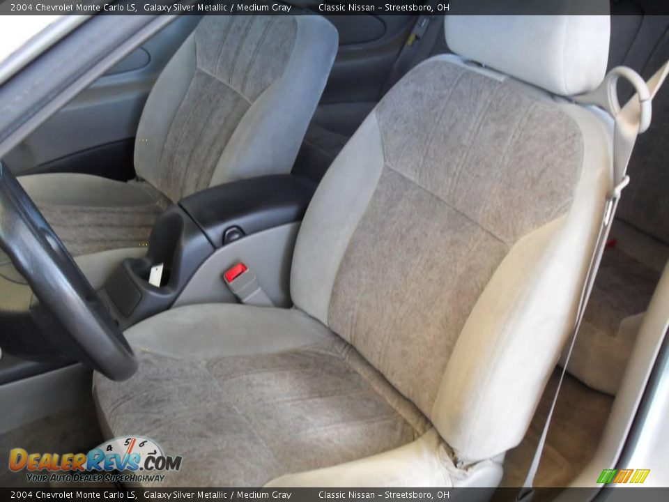 2004 Chevrolet Monte Carlo LS Galaxy Silver Metallic / Medium Gray Photo #15