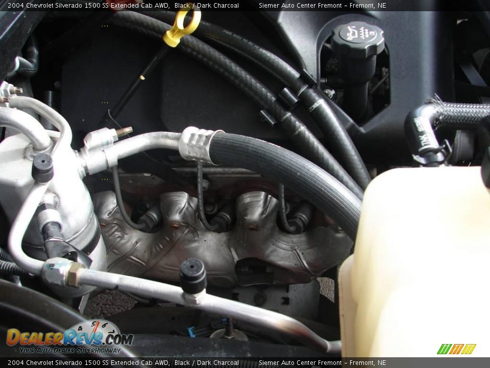 2004 Chevrolet Silverado 1500 SS Extended Cab AWD Black / Dark Charcoal Photo #34