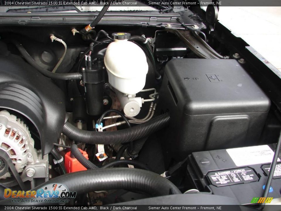 2004 Chevrolet Silverado 1500 SS Extended Cab AWD Black / Dark Charcoal Photo #35