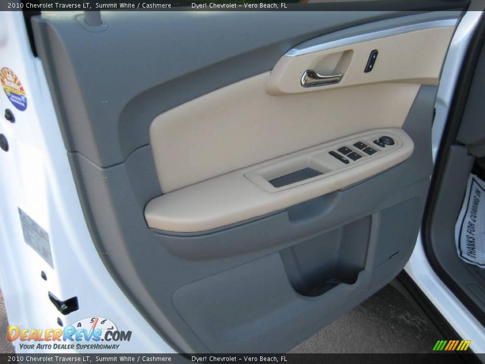 2010 Chevrolet Traverse LT Summit White / Cashmere Photo #8