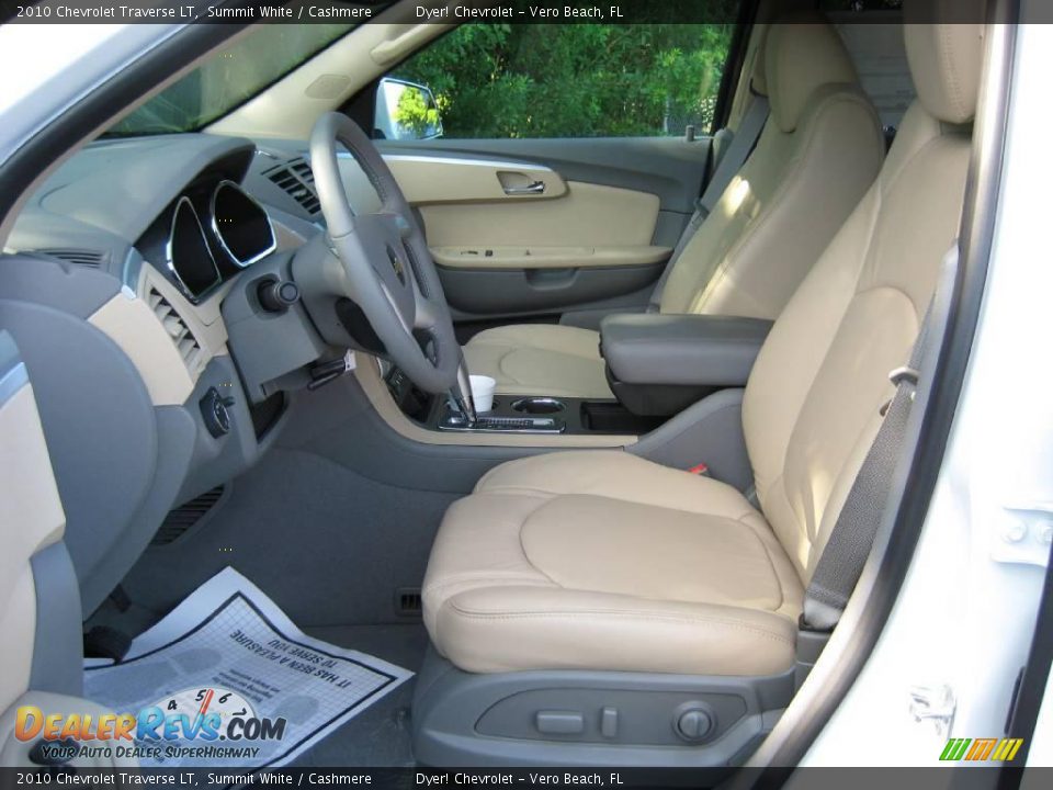 2010 Chevrolet Traverse LT Summit White / Cashmere Photo #9