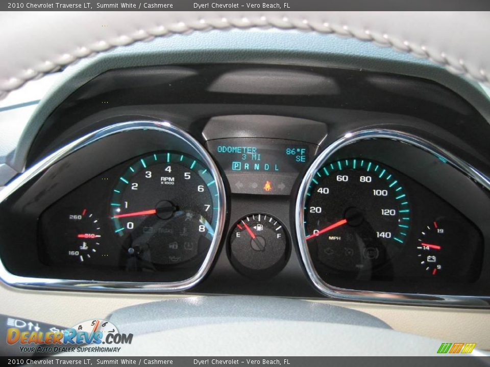 2010 Chevrolet Traverse LT Summit White / Cashmere Photo #19
