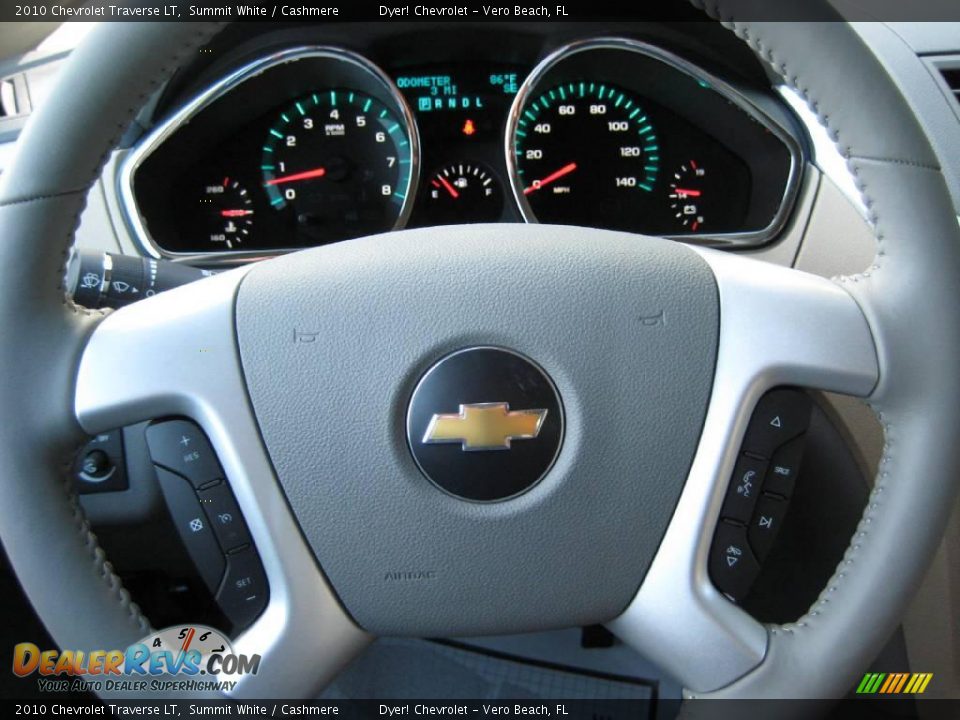 2010 Chevrolet Traverse LT Summit White / Cashmere Photo #21