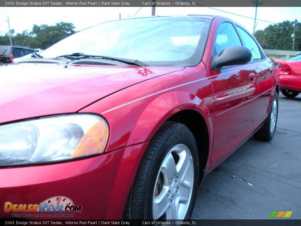 2003 Dodge Stratus SXT Sedan Inferno Red Pearl / Dark Slate Gray Photo #12
