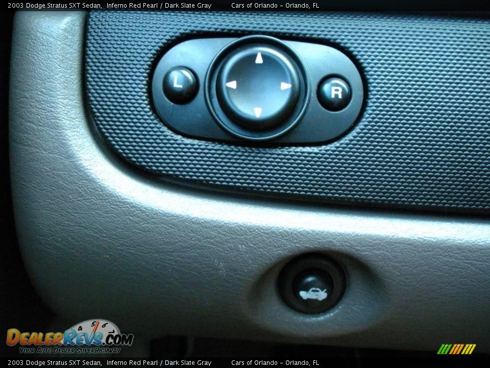 2003 Dodge Stratus SXT Sedan Inferno Red Pearl / Dark Slate Gray Photo #28