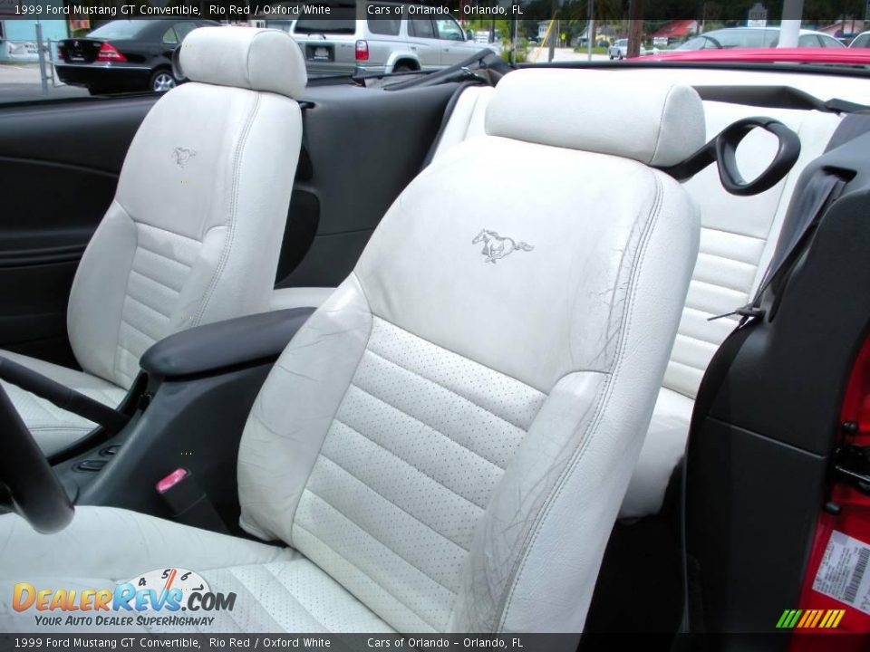 1999 Ford Mustang GT Convertible Rio Red / Oxford White Photo #25
