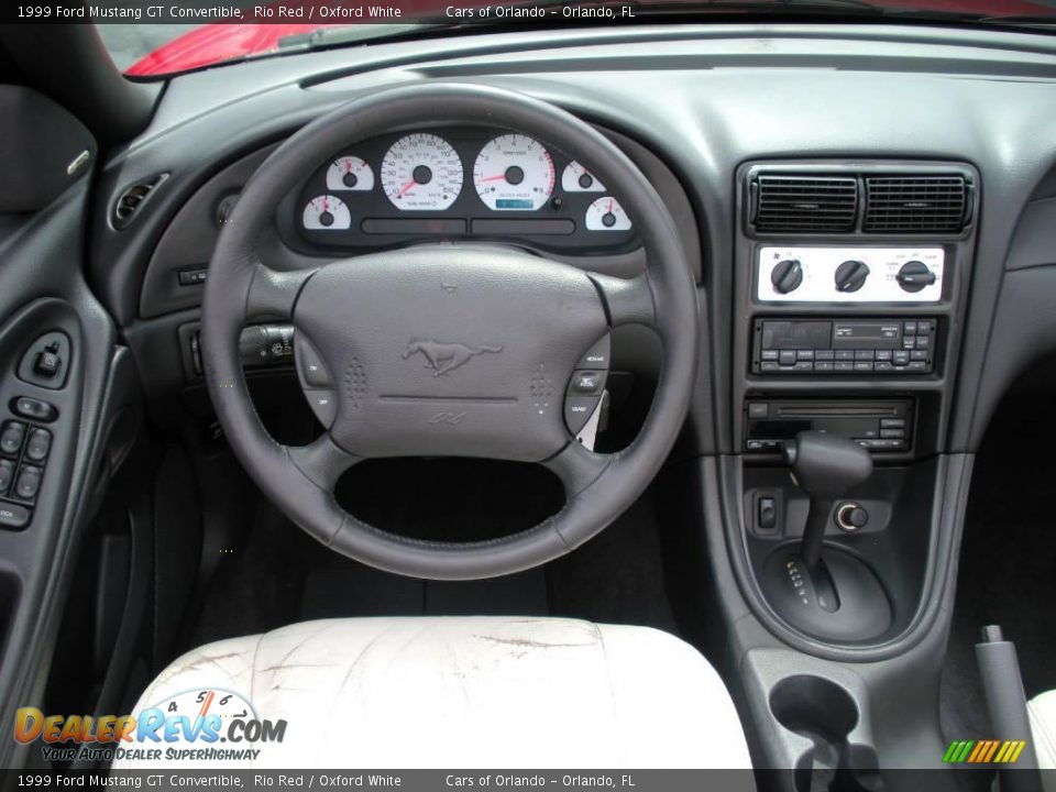 1999 Ford Mustang GT Convertible Rio Red / Oxford White Photo #31