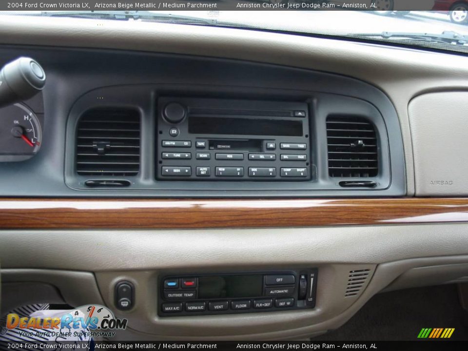 2004 Ford Crown Victoria LX Arizona Beige Metallic / Medium Parchment Photo #6