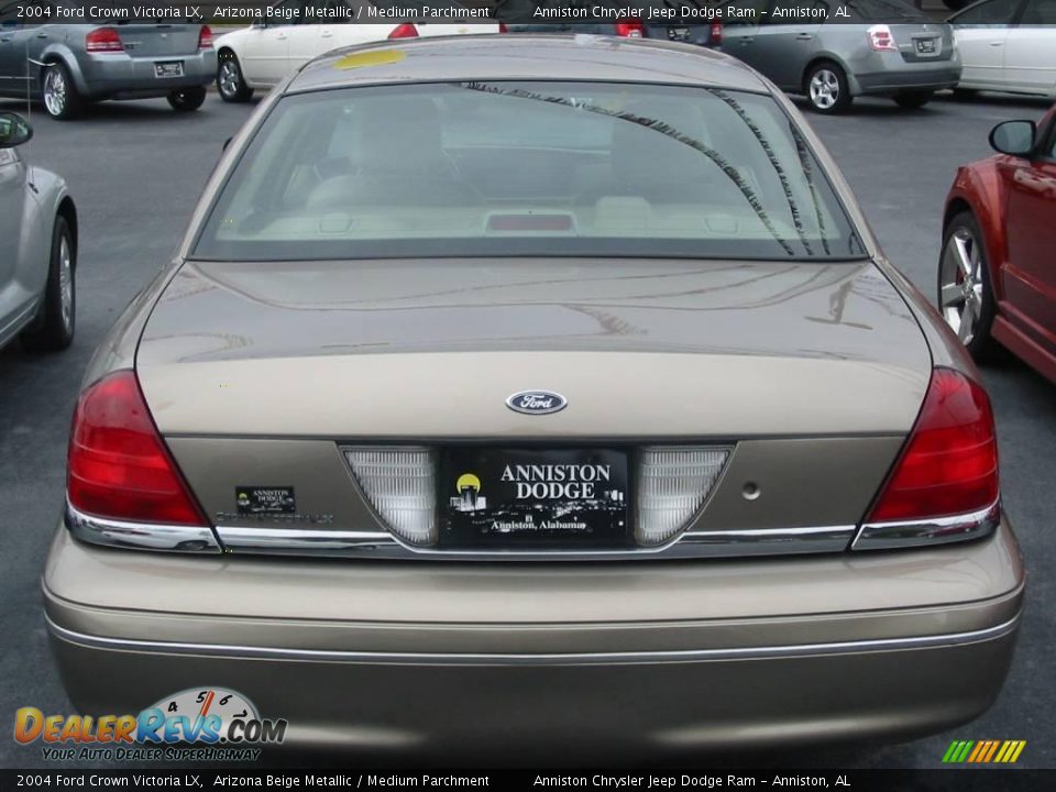 2004 Ford Crown Victoria LX Arizona Beige Metallic / Medium Parchment Photo #11