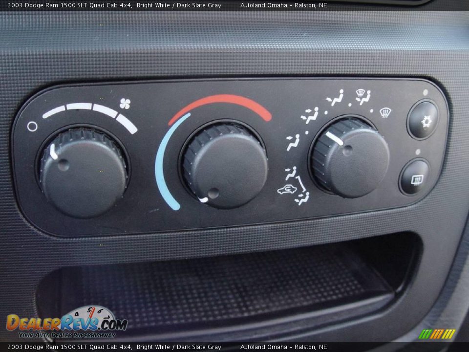 2003 Dodge Ram 1500 SLT Quad Cab 4x4 Bright White / Dark Slate Gray Photo #14