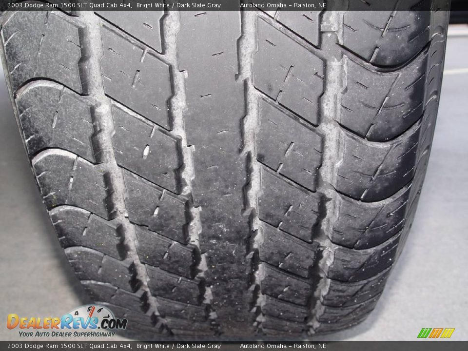 2003 Dodge Ram 1500 SLT Quad Cab 4x4 Bright White / Dark Slate Gray Photo #28