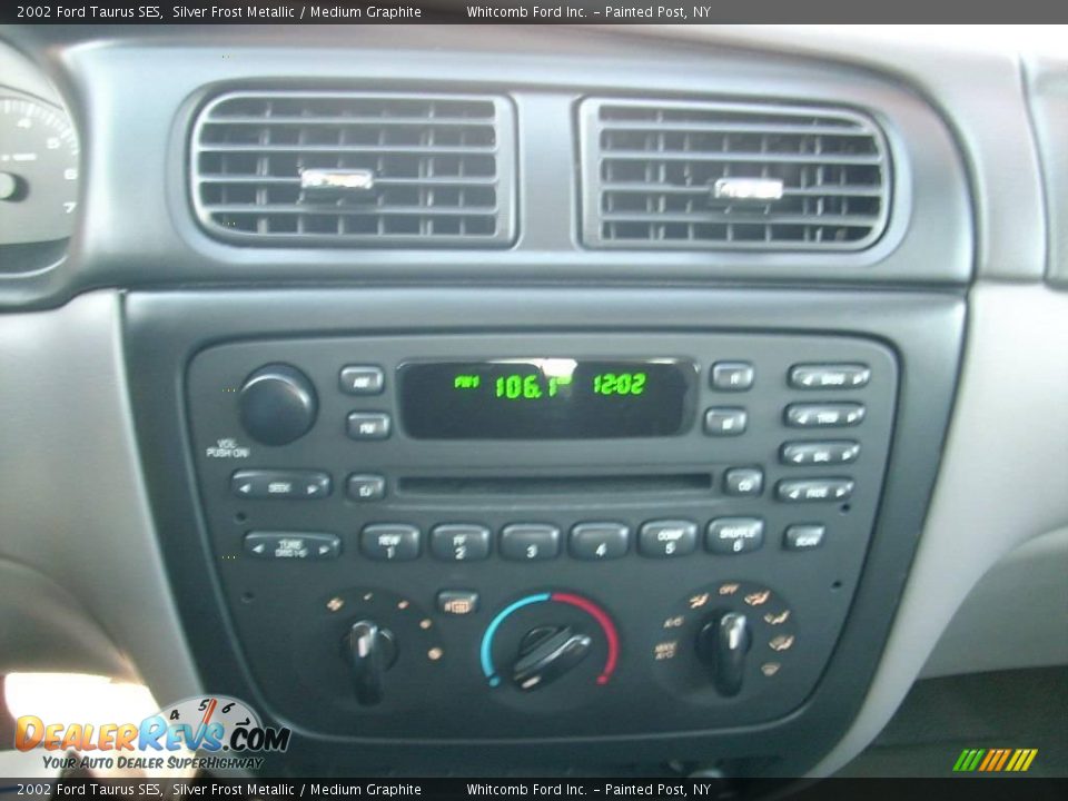 2002 Ford Taurus SES Silver Frost Metallic / Medium Graphite Photo #15