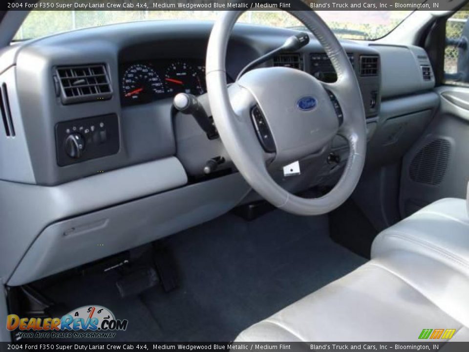 2004 Ford F350 Super Duty Lariat Crew Cab 4x4 Medium Wedgewood Blue Metallic / Medium Flint Photo #5