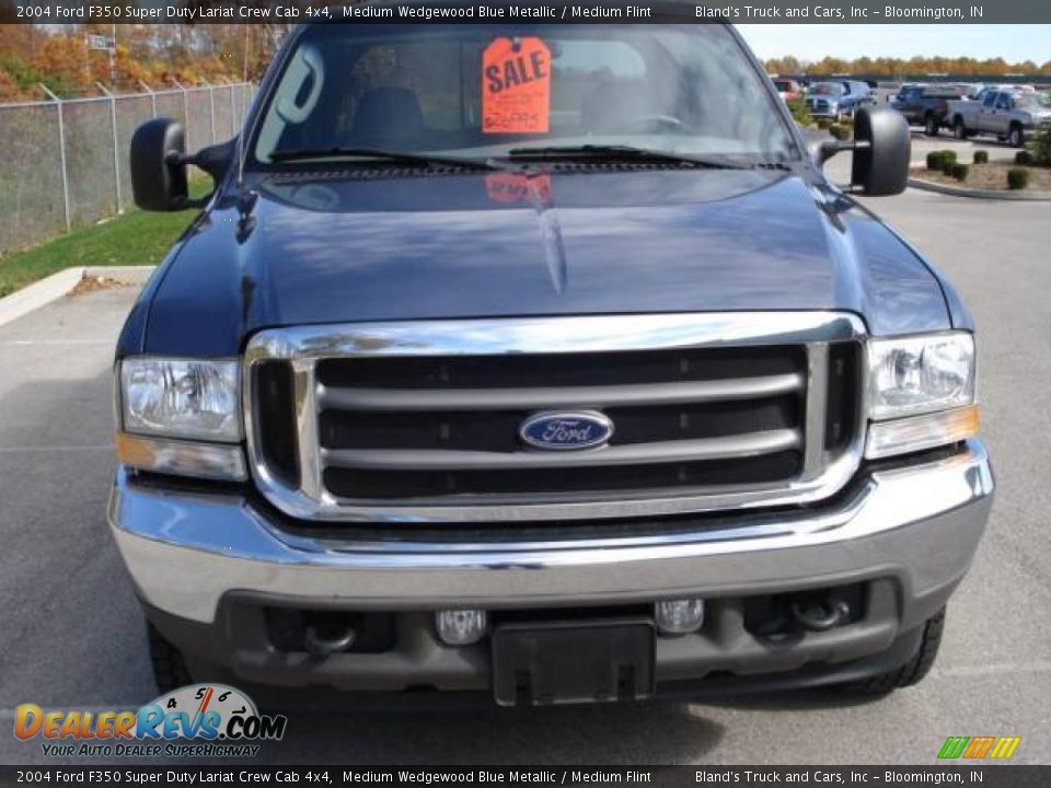 2004 Ford F350 Super Duty Lariat Crew Cab 4x4 Medium Wedgewood Blue Metallic / Medium Flint Photo #6