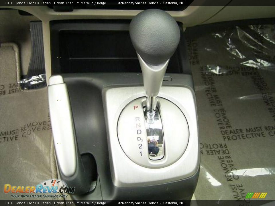 2010 Honda Civic EX Sedan Urban Titanium Metallic / Beige Photo #25