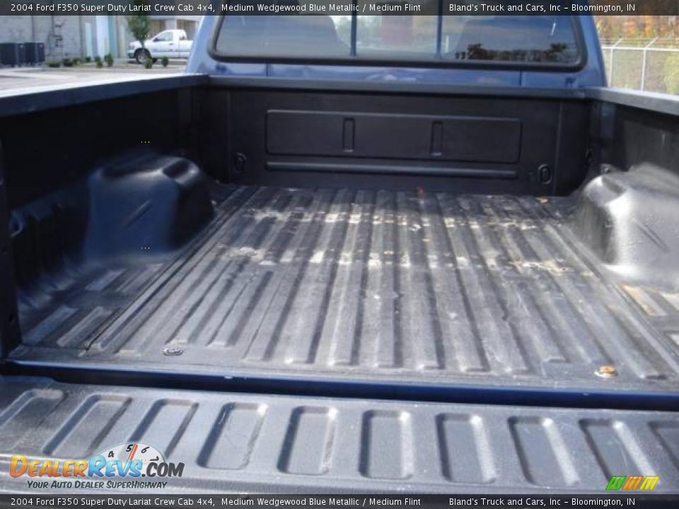 2004 Ford F350 Super Duty Lariat Crew Cab 4x4 Medium Wedgewood Blue Metallic / Medium Flint Photo #12