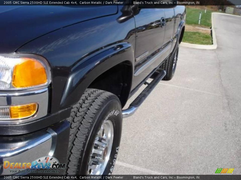 2005 GMC Sierra 2500HD SLE Extended Cab 4x4 Carbon Metallic / Dark Pewter Photo #7