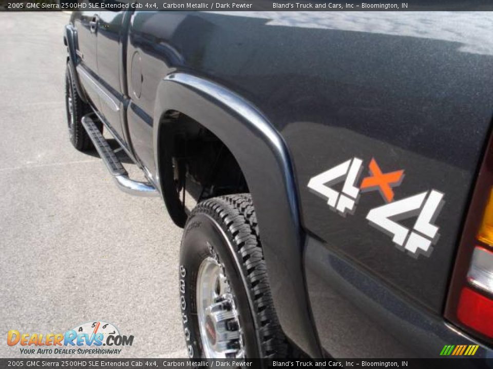 2005 GMC Sierra 2500HD SLE Extended Cab 4x4 Carbon Metallic / Dark Pewter Photo #9
