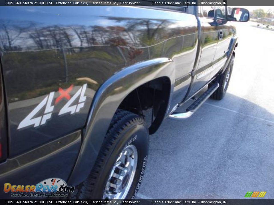 2005 GMC Sierra 2500HD SLE Extended Cab 4x4 Carbon Metallic / Dark Pewter Photo #13