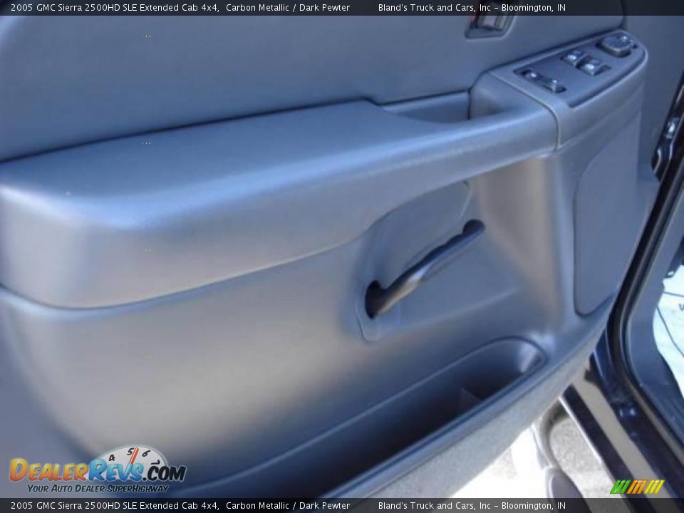 2005 GMC Sierra 2500HD SLE Extended Cab 4x4 Carbon Metallic / Dark Pewter Photo #15