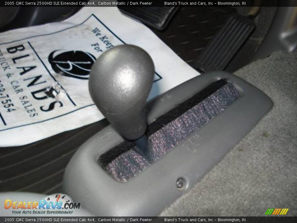 2005 GMC Sierra 2500HD SLE Extended Cab 4x4 Carbon Metallic / Dark Pewter Photo #28