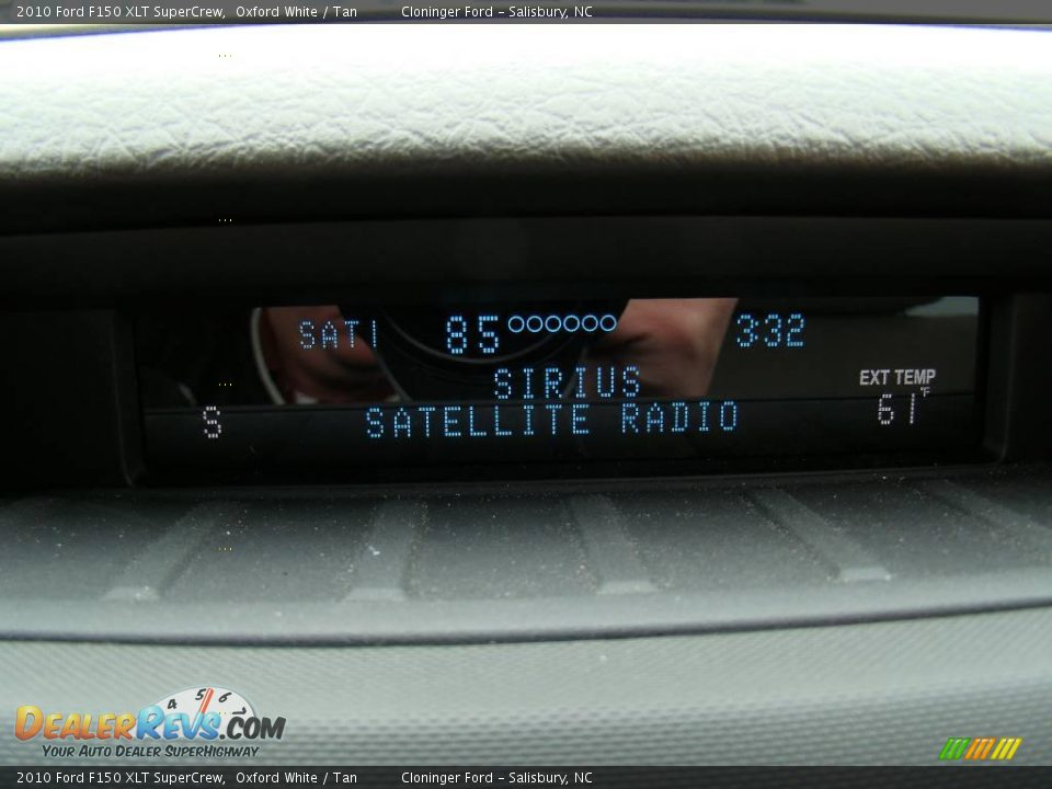2010 Ford F150 XLT SuperCrew Oxford White / Tan Photo #20