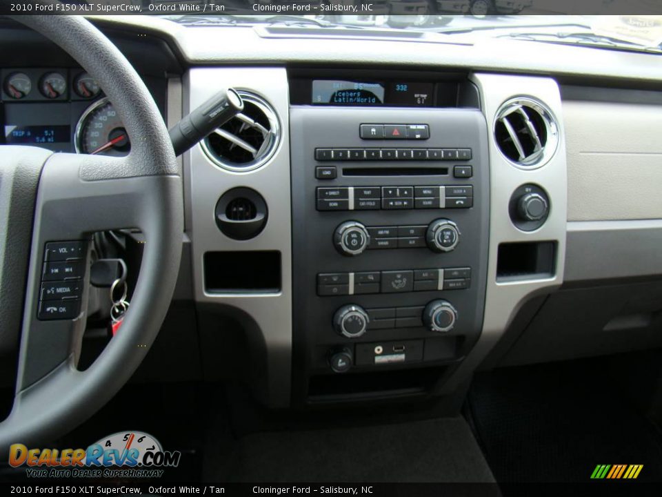 2010 Ford F150 XLT SuperCrew Oxford White / Tan Photo #24