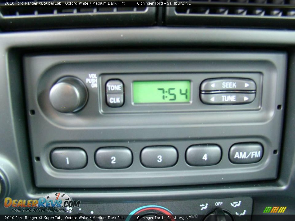 2010 Ford Ranger XL SuperCab Oxford White / Medium Dark Flint Photo #18