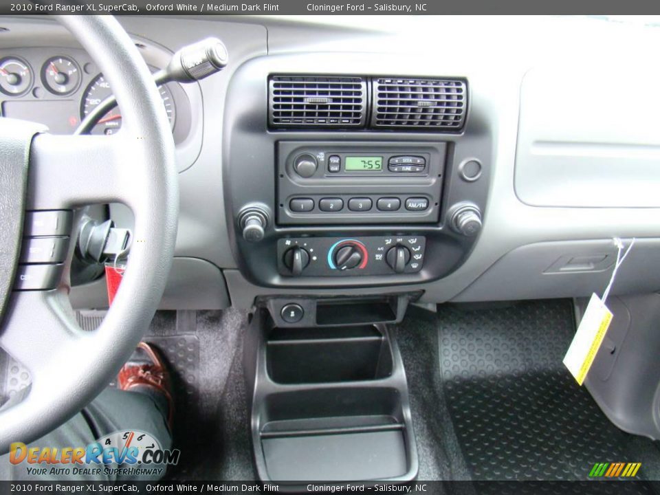 2010 Ford Ranger XL SuperCab Oxford White / Medium Dark Flint Photo #20