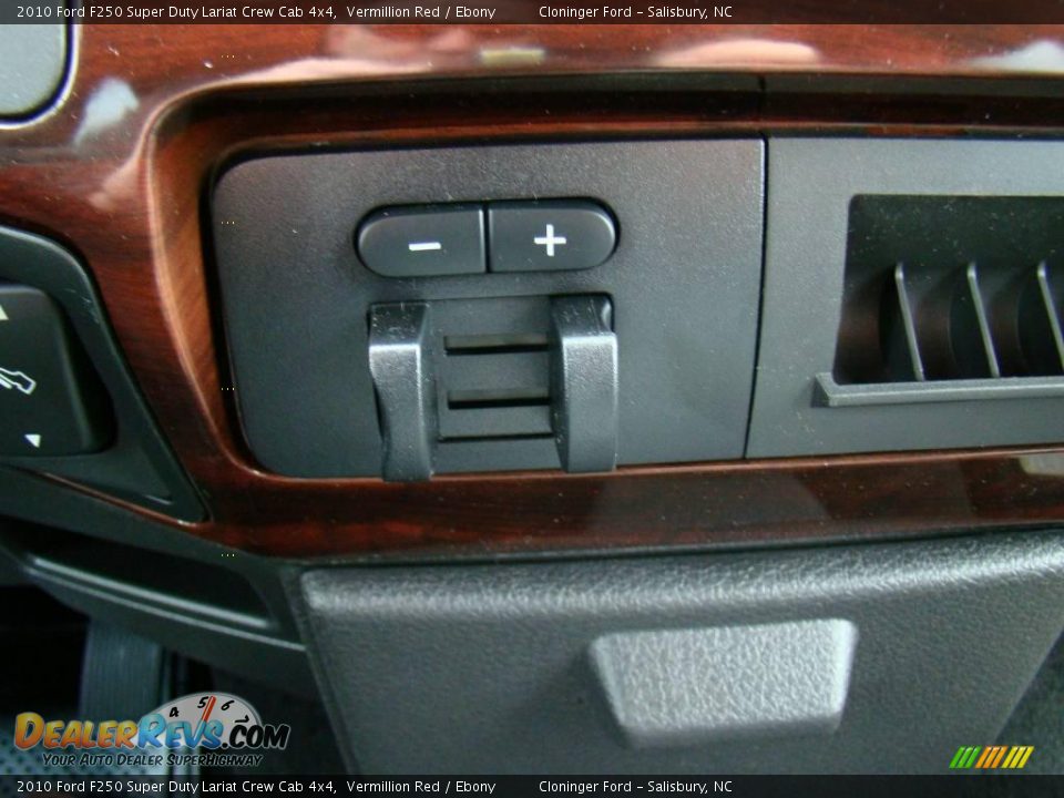 2010 Ford F250 Super Duty Lariat Crew Cab 4x4 Vermillion Red / Ebony Photo #24