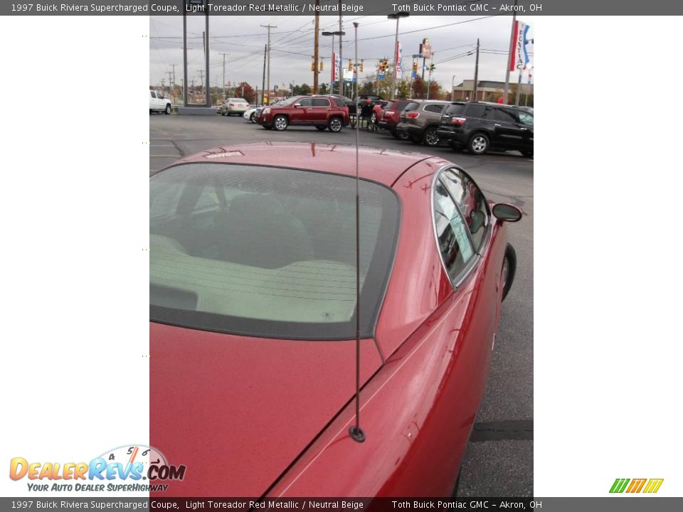 1997 Buick Riviera Supercharged Coupe Light Toreador Red Metallic / Neutral Beige Photo #23