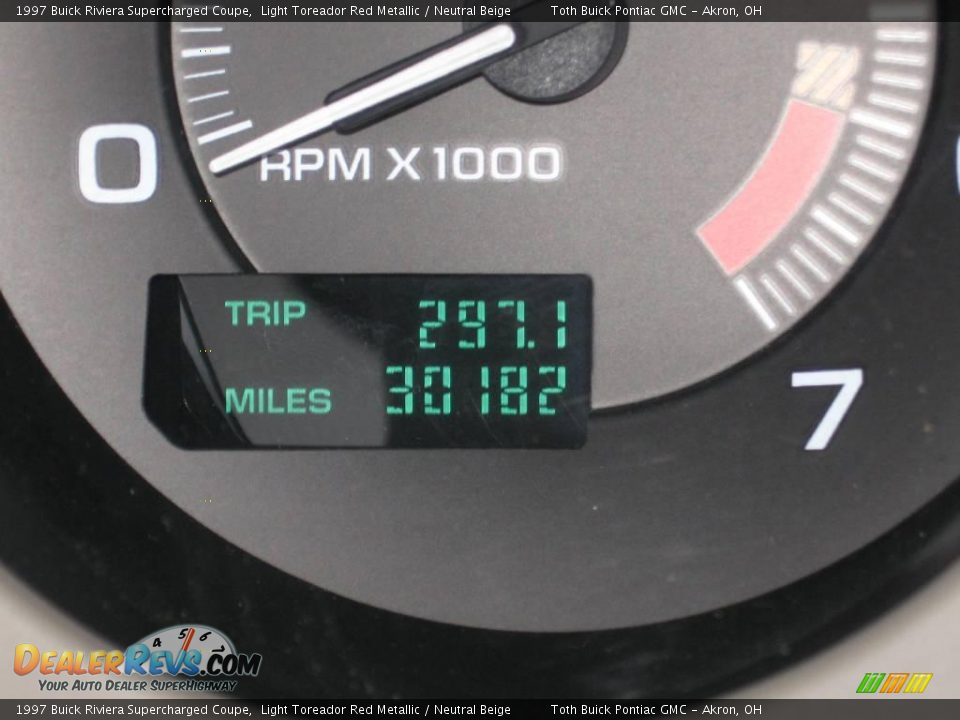 1997 Buick Riviera Supercharged Coupe Light Toreador Red Metallic / Neutral Beige Photo #27