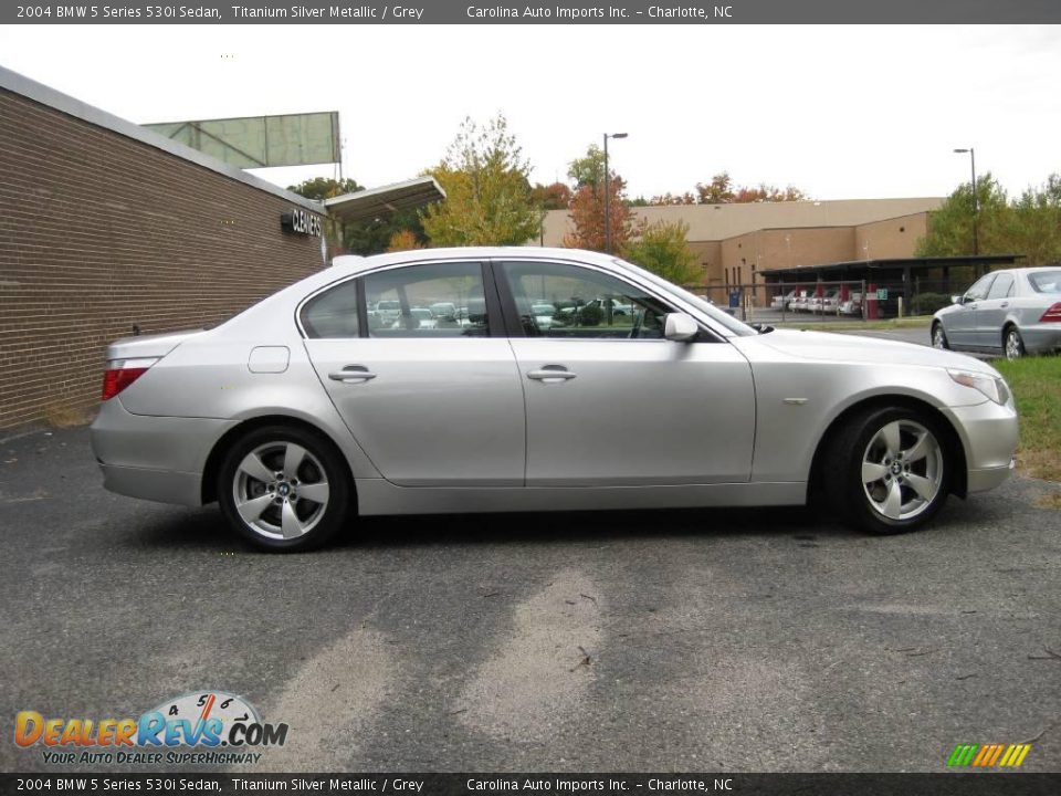 2004 BMW 5 Series 530i Sedan Titanium Silver Metallic / Grey Photo #9