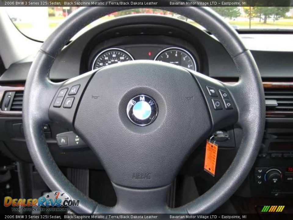 2006 BMW 3 Series 325i Sedan Black Sapphire Metallic / Terra/Black Dakota Leather Photo #22