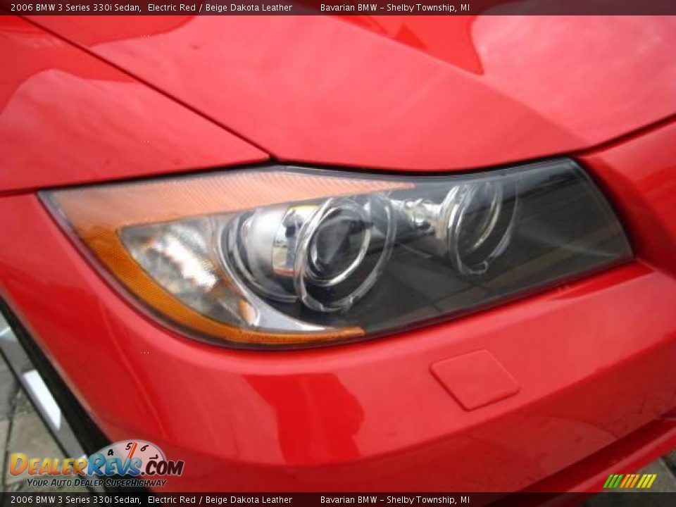 2006 BMW 3 Series 330i Sedan Electric Red / Beige Dakota Leather Photo #11